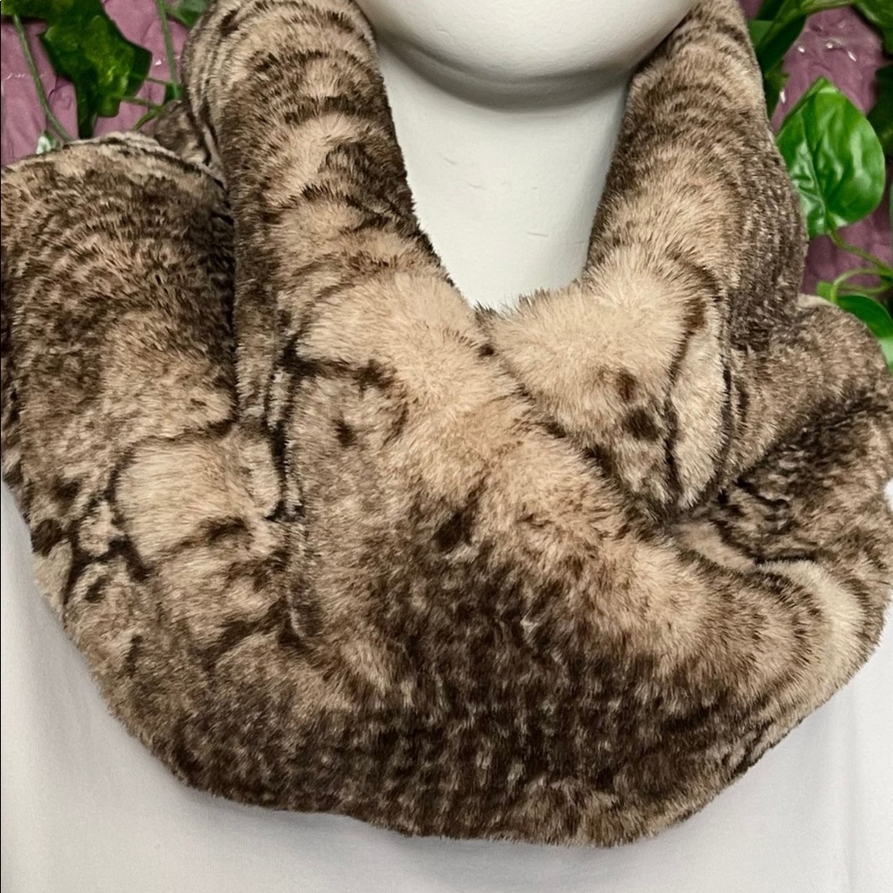 Foxy Brown Scarf